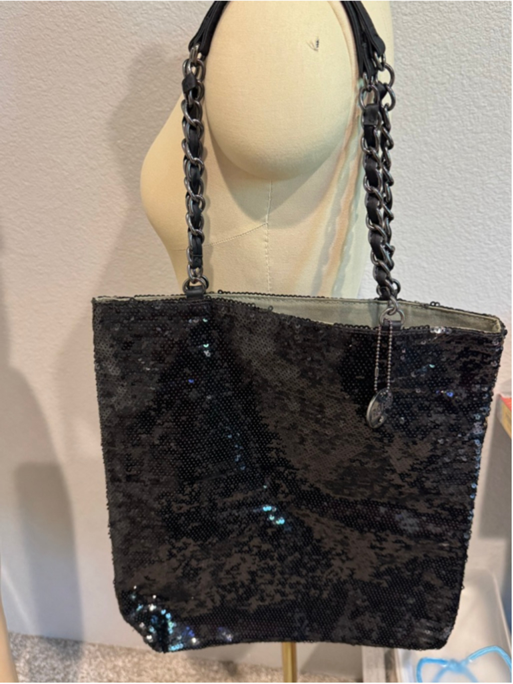 Women's R&Em Black Sequin shoulder Tote Bag One Size - Picture 3 of 10